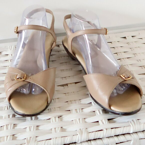 SAS Beige Soft Arch Leather Open Toe Sandals Flats Summer Wedge Comfort Shoes 11 - Picture 12 of 15